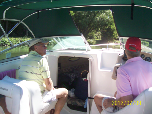 Rinker 212 Erie Canal