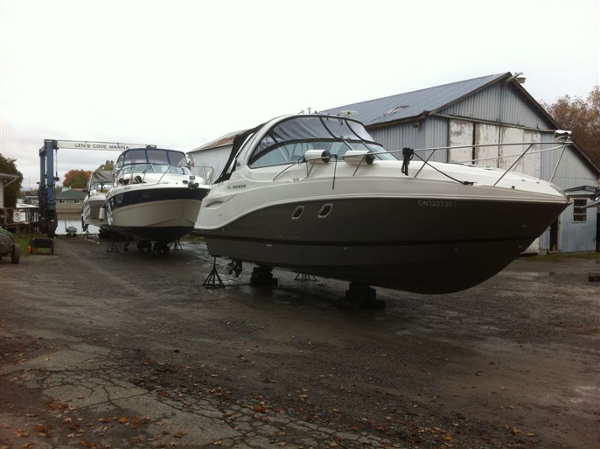 A clean, efficient area with the right equipment means your boat is handled properly and with care. A clean, efficient area with the right equipment means your boat is handled properly and with care.