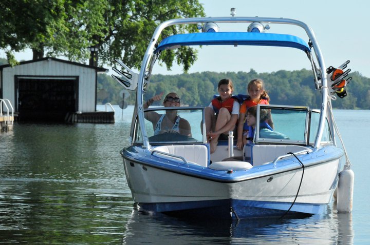 mastercraft x9 inboard towboat