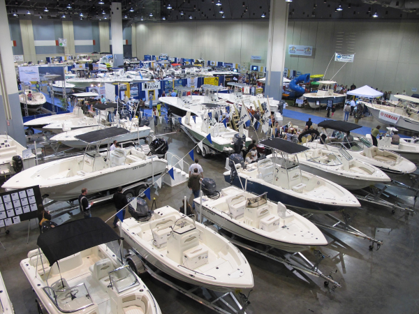 5 Tips for Selecting a New or Used Boat Dealer - Boatshow2 ResizeD 600